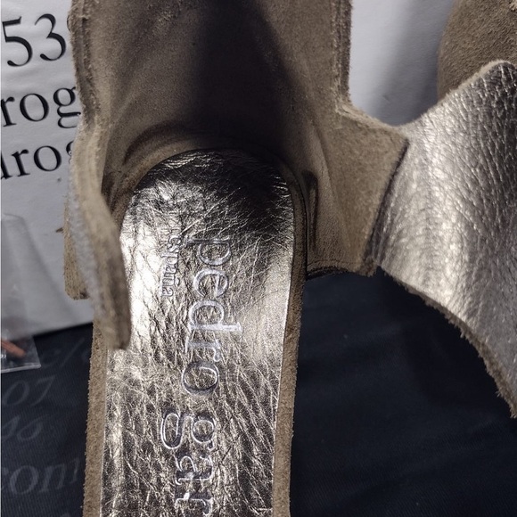 Pedro Garcia Women's Tan Suede Heels size 6 pre owned Exellent condition - Picture 2 of 13